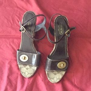Coach Wedge Heals